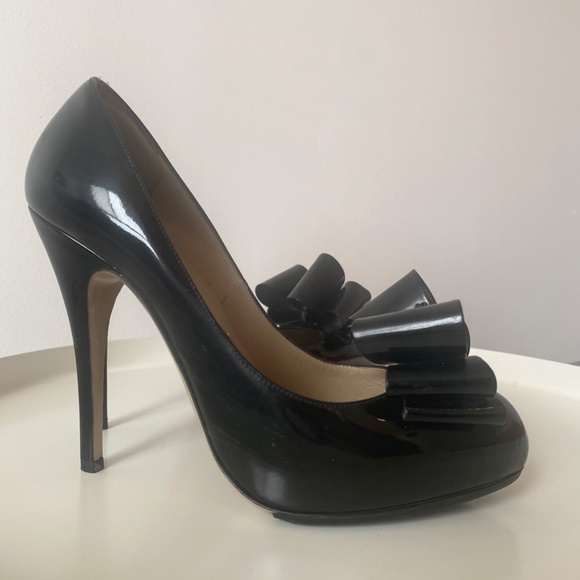 👠VALENTINO GARVANI Black Bow Pump Heels👠 - Picture 5 of 9